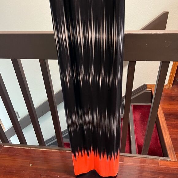 Chic Black and Orange Maxi Dress Size Medium #136 - Picture 9 of 10